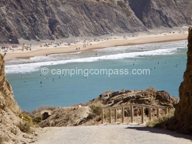 Arrifana by caravan – an amazing place to surf in Portugal