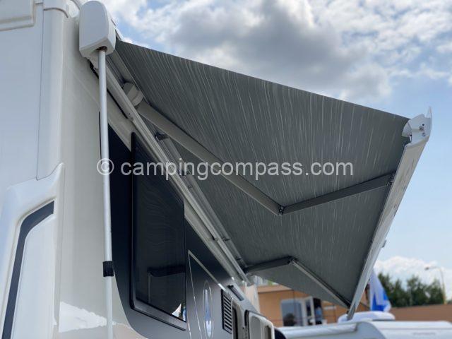 How to use a caravan awning