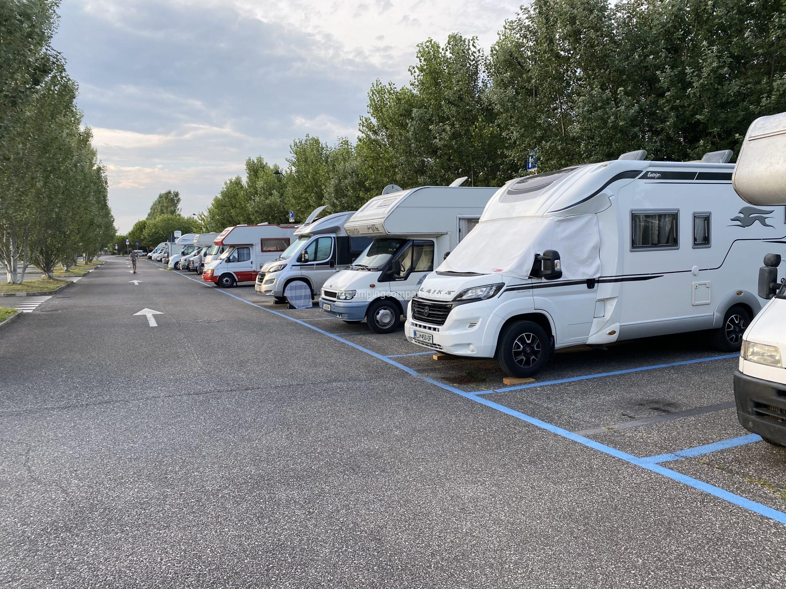 Caravan parking in Grado