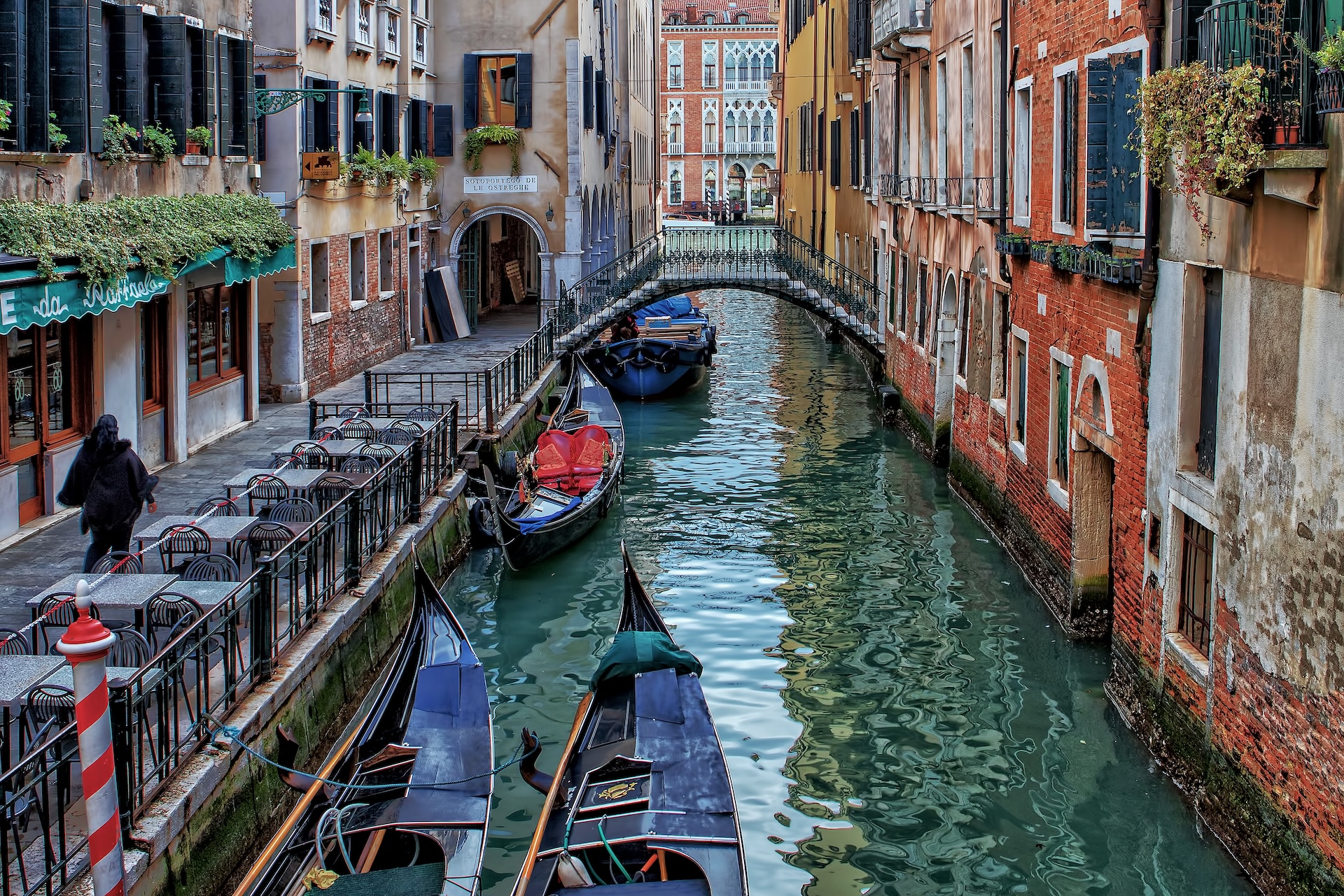 Visit Venice before Christmas