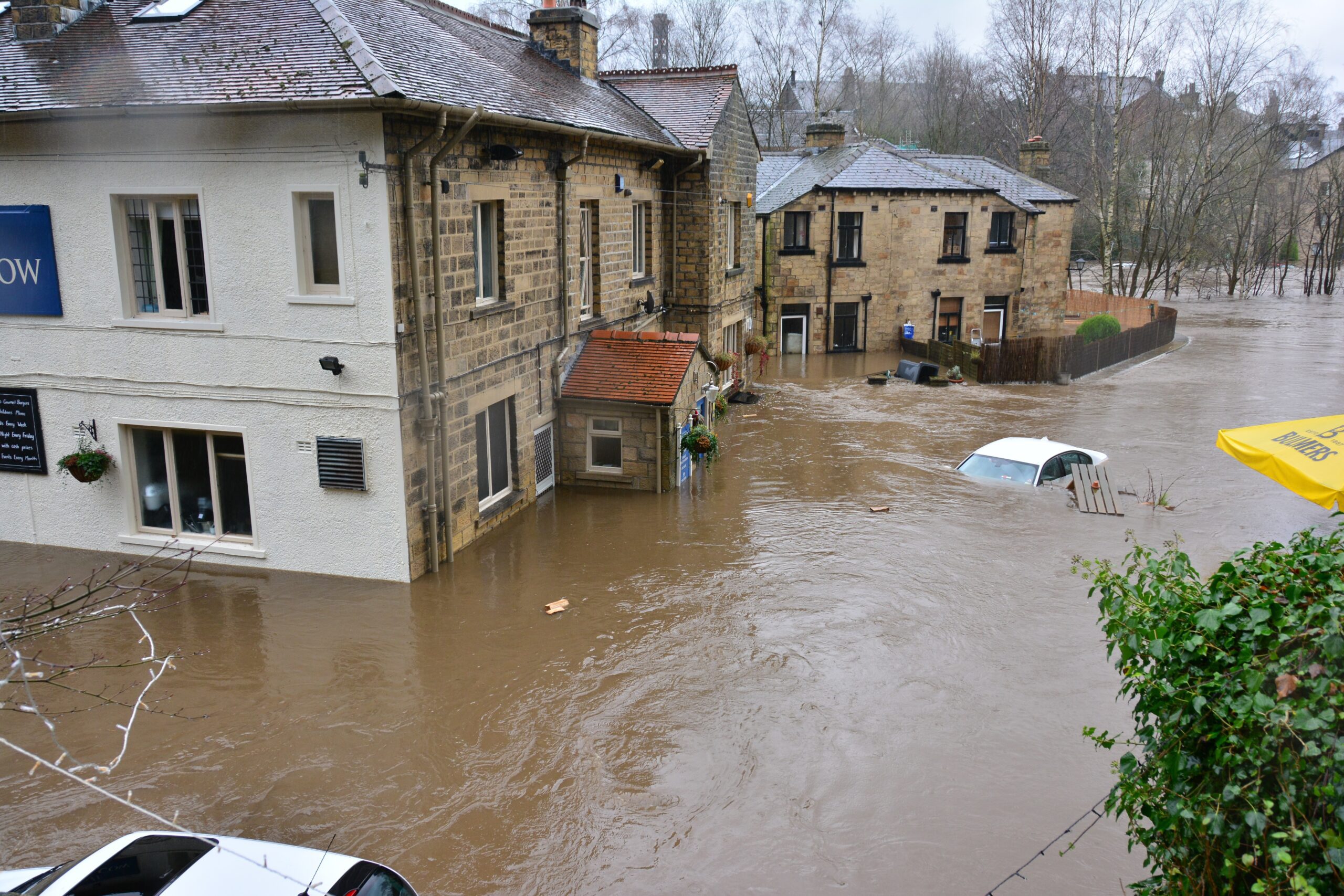 Is it safe to travel to Tuscany by motorhome at the moment, considering the recent floods?